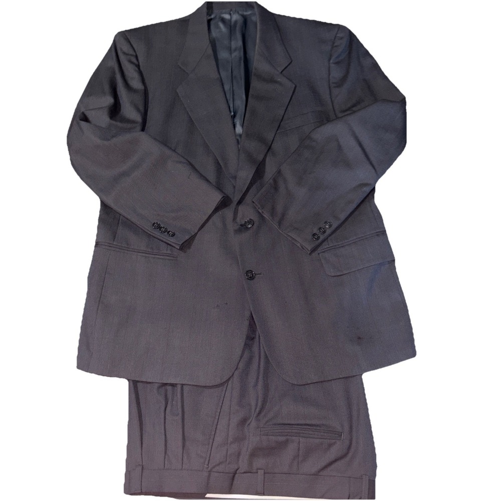 Albert Nipon Metropolitan Mens Wool Suit Charcoal Gray Red Pinstripe 2 Piece Set